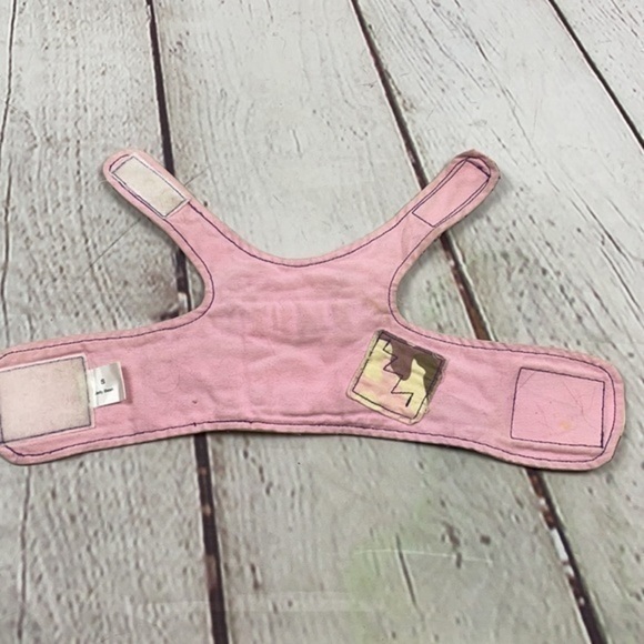 UEC Pink camo Velcro harness  for 5-7 lbs with 6ft leash - Picture 4 of 5